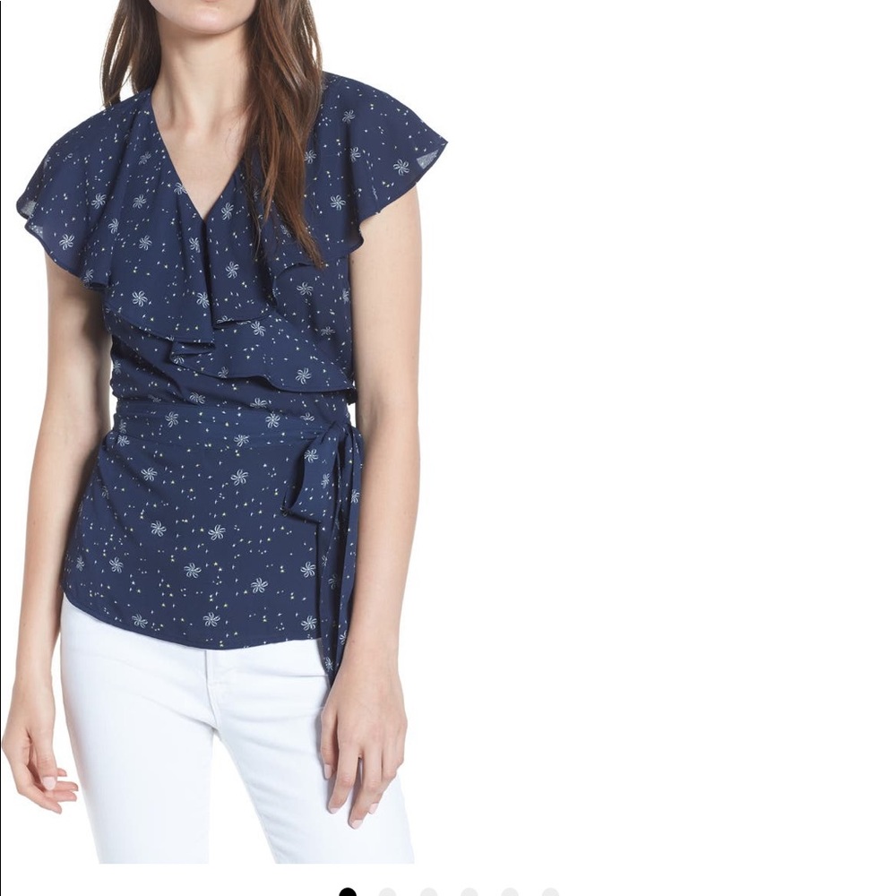 Chelsea28 navy wrap top xs